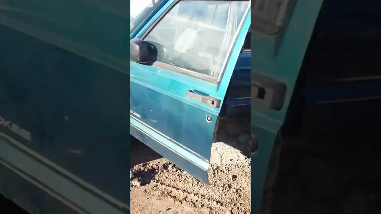 Fart Dust And Rotten Smelling Jeep 🤮 #shorts