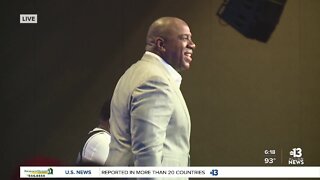 Magic Johnson, Mike Tyson Among Speakers at 4th Annual 'Recession Proof' Convention