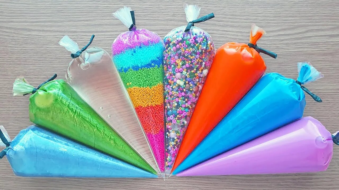 Making Crunchy Slime with Piping Bags #221