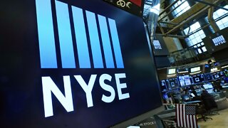 Stocks Edge Higher On Wall Street After Painful Sell-Off