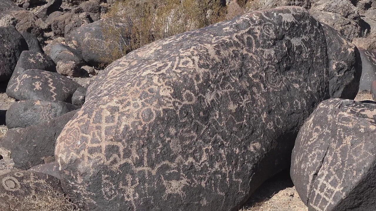 PAINTED ROCK PETROGLYPH SITE AZ USA