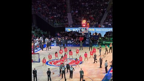 Pistons Dancers