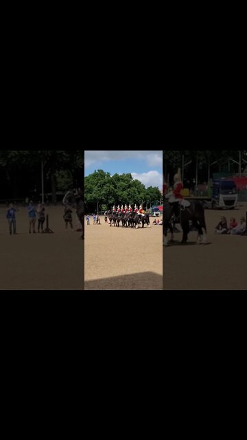 Householdcavalry on horse back #horseguardsparade