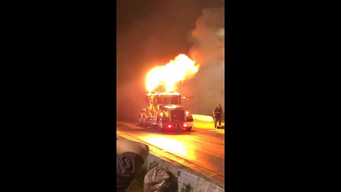 JET ENGINE POWERED TRUCK CROSSES QUARTER MILE IN 7 SECONDS