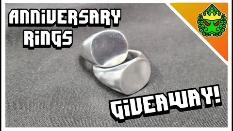 10th Anniversary Signet Rings--With a Giveaway!