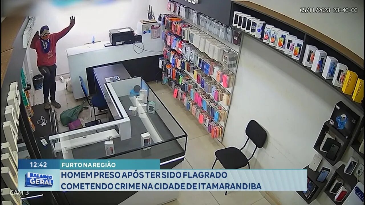 Furto na Região: Homem Preso após ter sido Flagrado Cometendo Crime na Cidade de Itamarandiba.