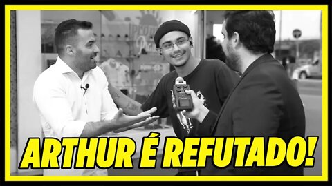 O CARA QUE REFUTOU ARTHUR DO VAL! | Cortes do MBL