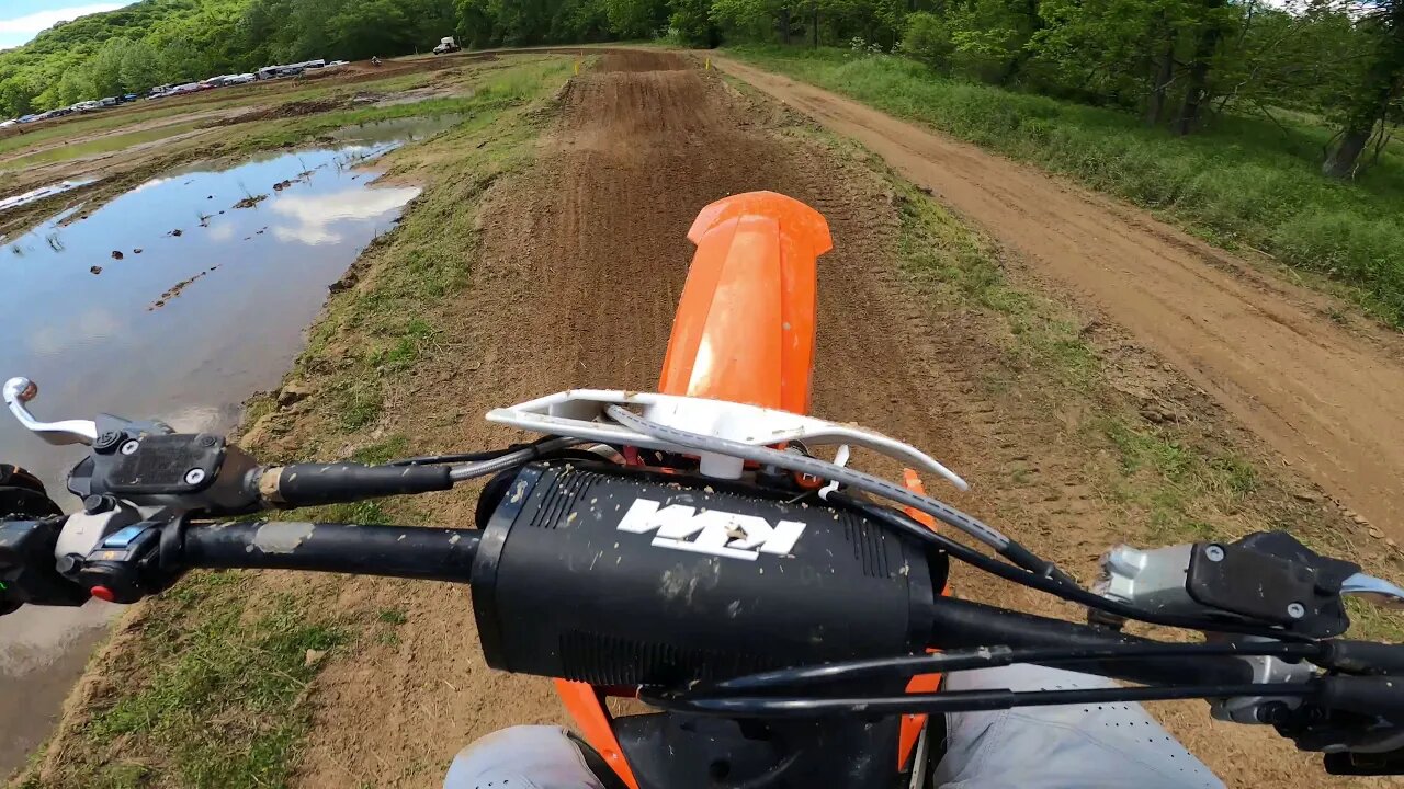 The lines are getting good and the day is beautiful ! | I-64 Session 3 | KTM 450 SXF