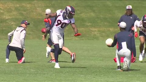 Broncos wrap up third day of voluntary minicamp