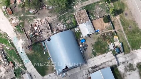 Ukrainian troops go for a smoke in Zaporozhie