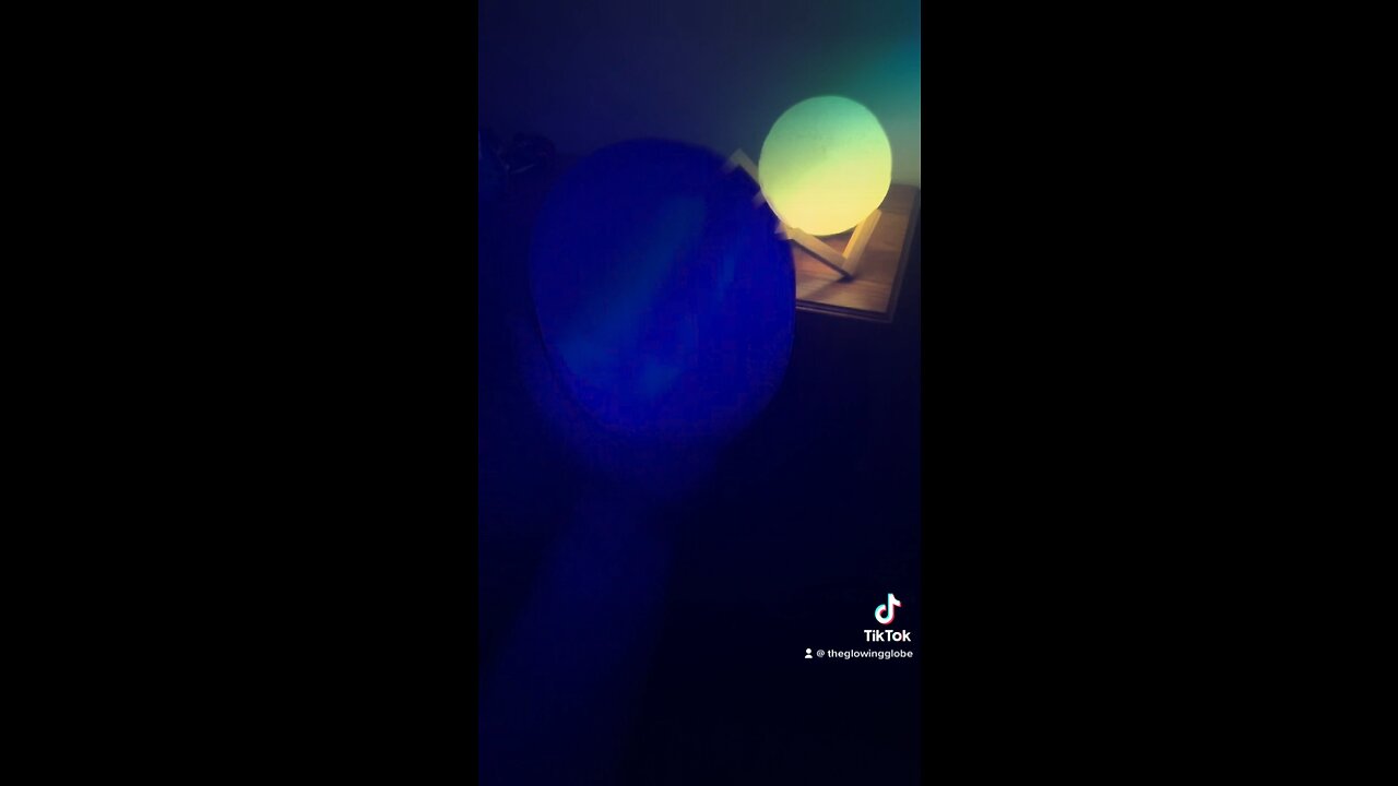 Glowing globes to help ease your stress๐๐ค๐โ