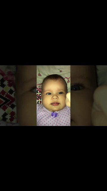 Bebê fofa OLHOS AZUIS / Cute baby blue eyes / प्यारा बच्चा नीली आँखें / طفل لطيف عيون زرقاء - TOP 21