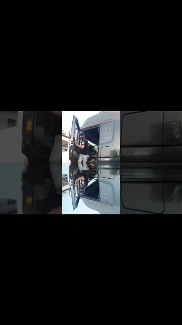 #shorts #2022 funny,prank,funjokes,dad jokes,funny memes,funny video,fun,laughing,funny animal,knock