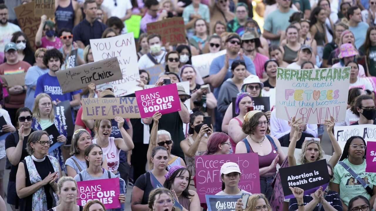 Judge: Prosecutors Cannot Enforce Michigan's Abortion Ban