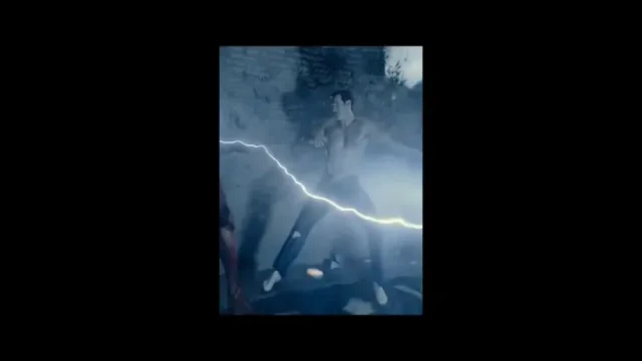 Superman Vs Flash WhatsApp status