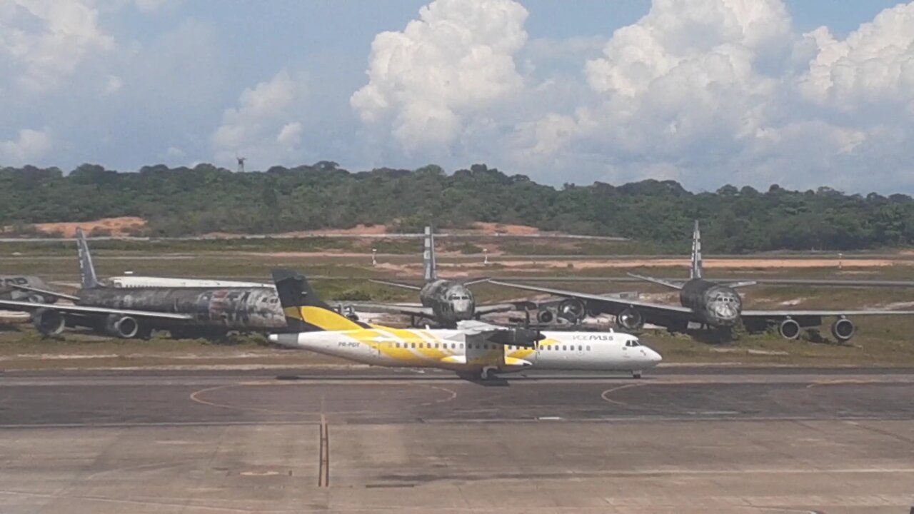 ATR72-600 PR-PDT décolle de Manaus à Parintins/Boeing 777-300ER PT-MUH décolle à Guarulhos
