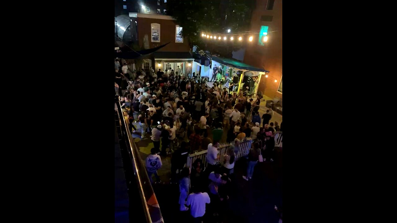 Weekend VibeZzz at Mezzos 🤘🏽🕺🏽🌃