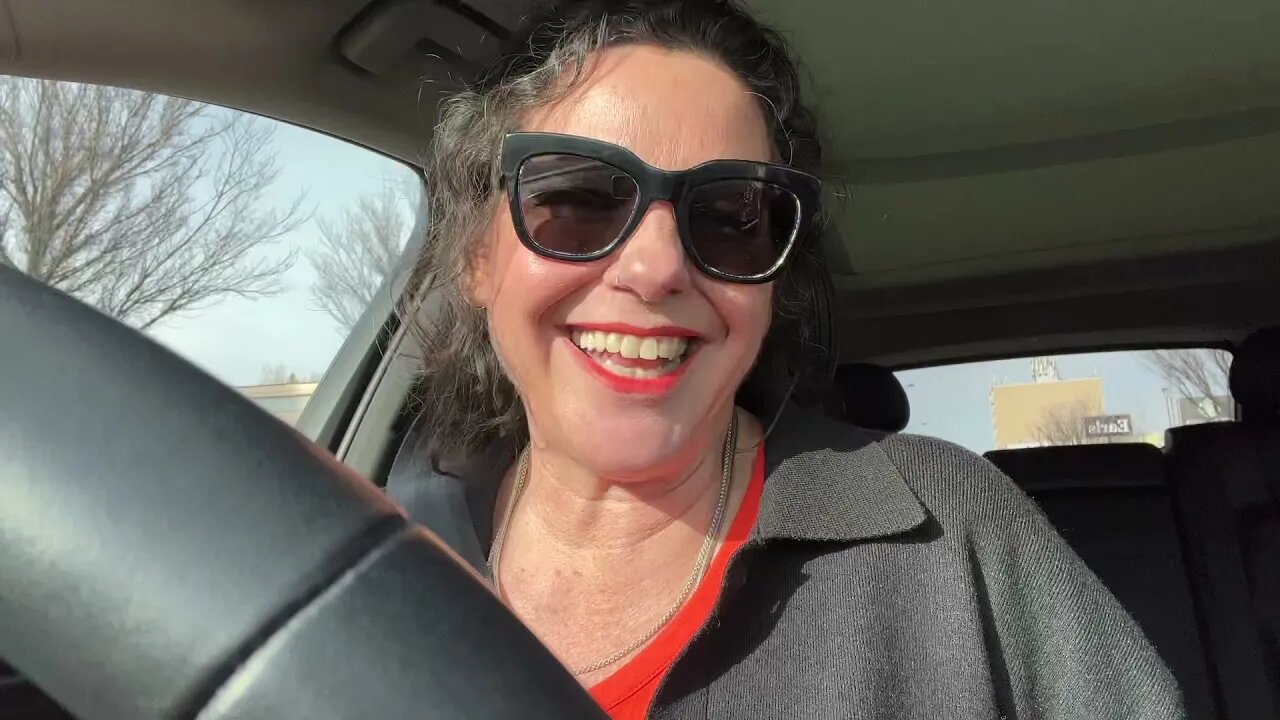 TAROT BY JANINE TAKES YOU ON A DRIVE AND CHAT, SHOUTS OUT THE LATEST BEYOND MYSTIC MONTHLY VIDEOS