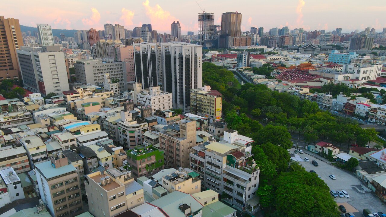 Neighborhood development 🇹🇼 (2022-11) {aerial}