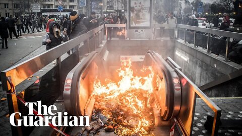 Police use water cannon at Brussels protest against Covid rules