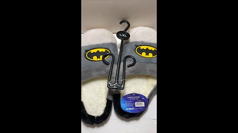 Mini-Vlog: Stop & Shop! One Pair of Super-Soft Super-Adorable BATMAN Cumfy Slippers for Warm Feet