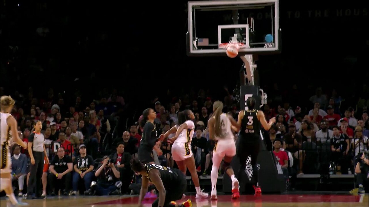 Chelsea Gray Hits The 3 + FLAGRANT Foul On Reckless Closeout | Las Vegas Aces vs Indiana Fever