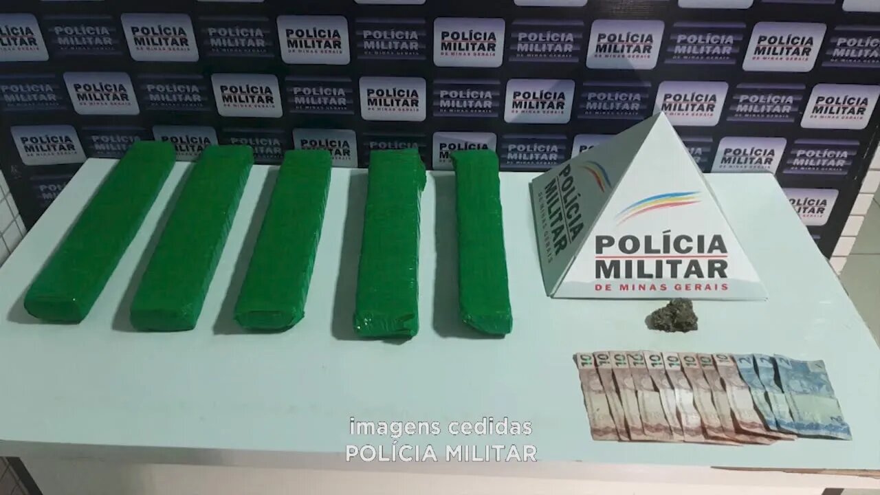 Caratinga: adolescente de 16 anos é apreendido com 5 barras de maconha