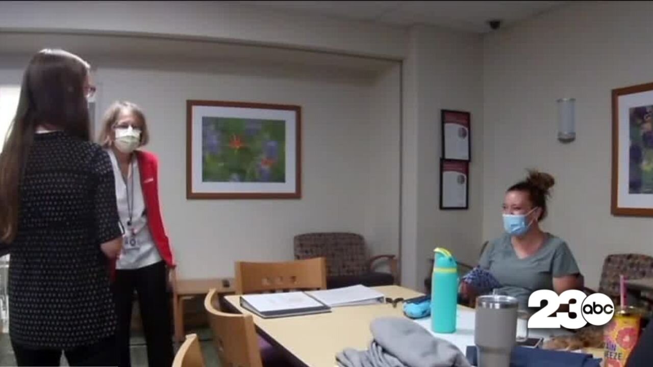 Volunteer helps moms-to-be beat boredom