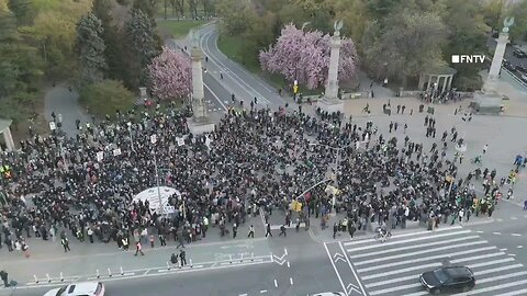 Hundreds of Pro Palestinian protestors gather outside corrupt Chuck Schumer's home.