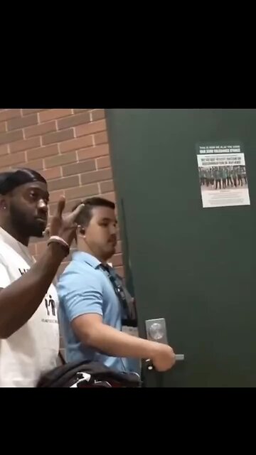 Jidion Shares Private Fitting Room With Man And His Wife