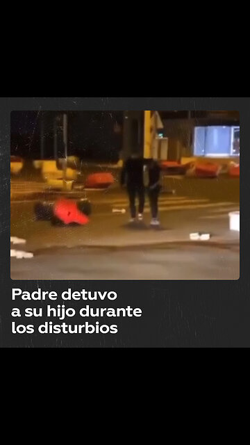 Un padre en Francia atrapó a su hijo cuando se amotinaba