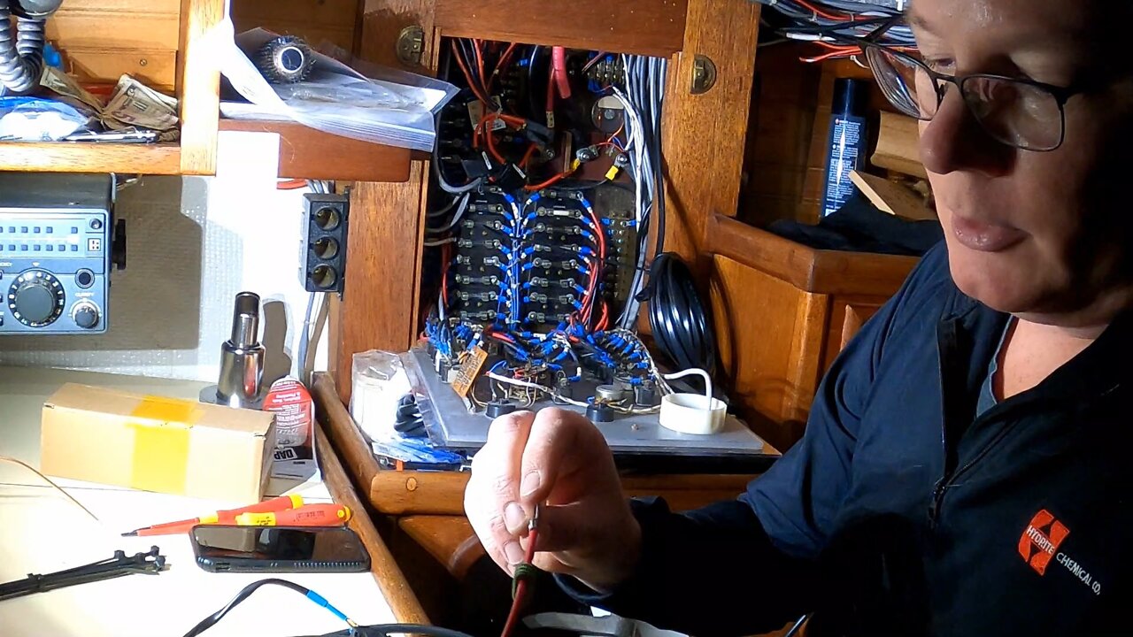 S01E17 - Nightmare Install of an Espar Diesel Heater