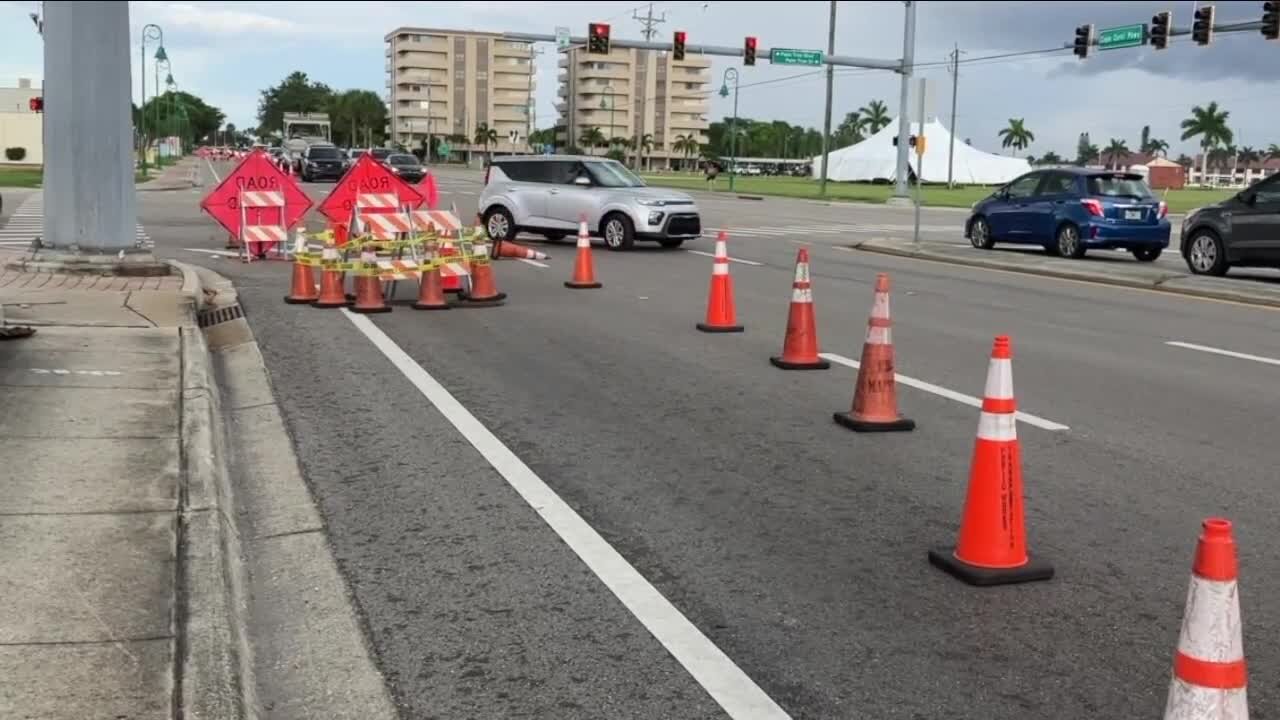 Manhole failure prompts lane closure