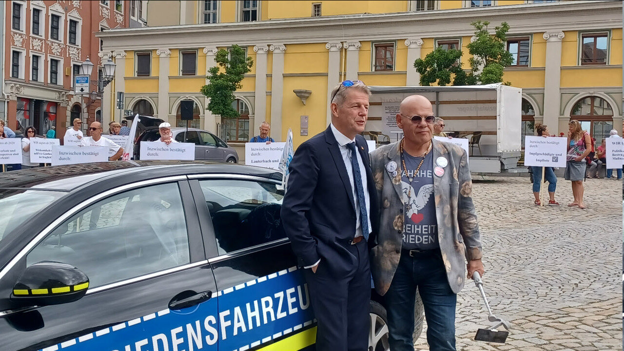 STANDPUNKTE DEMO, Schilder Demo, Q 351 Dresden - BAUTZEN, Hauptmarkt, 27 07 2023 - Kurzvideo