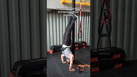 Obsérvame Intentar un Nuevo PR de 5 reps en Flexiones Invertidas 🔥