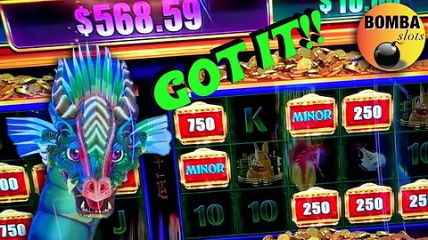 ! NEVER SURRENDER!! 😆 #LasVegas #Casino #SlotMachine