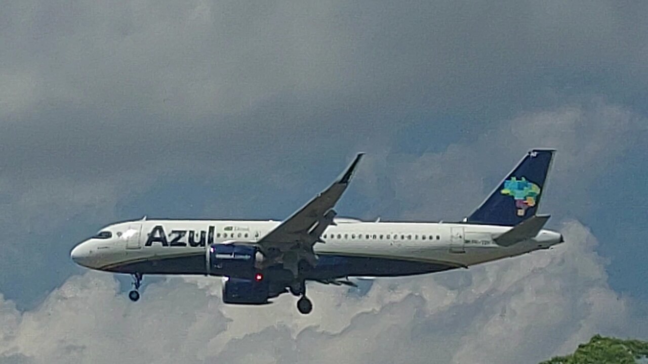 Airbus A320NEO PR-YRF vindo de Campinas para Manaus