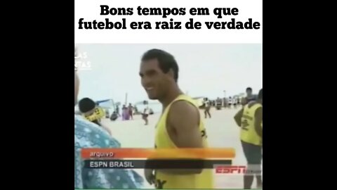 FUTEBOL RAIZ...😂😂😅