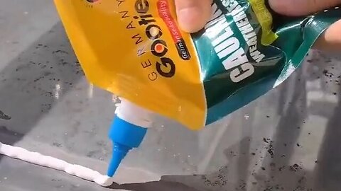 Universal Waterproof Adhesive Repairing Leaks and Filling Cracks