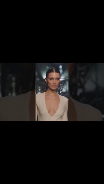 Bella Hadid / Michael Kors Fall/Winter 2022 Collection