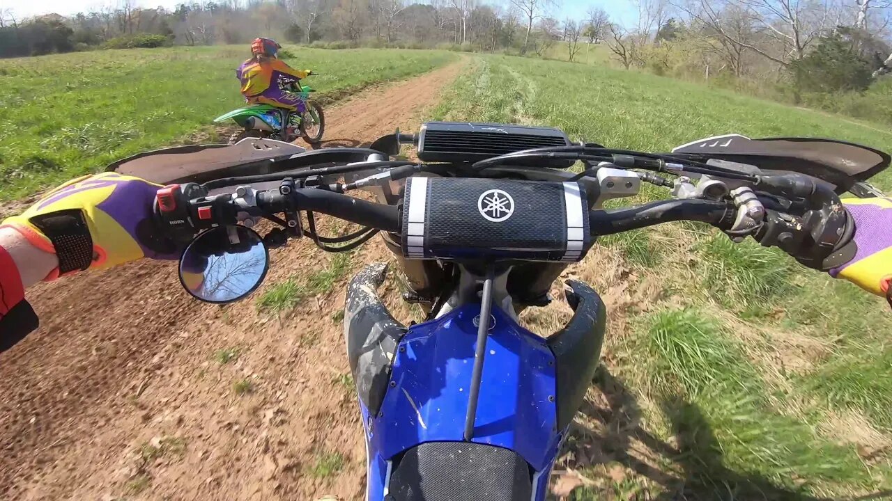 Test riding a 2017 Yamaha YZ250FX on my turn track ! (PLUSH SUSPENSION)