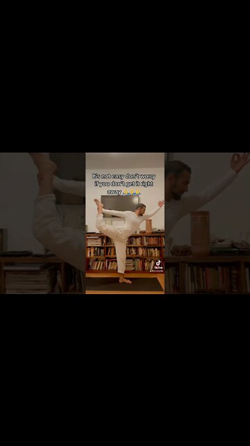 How to do the dancer pose 🧘‍♂️