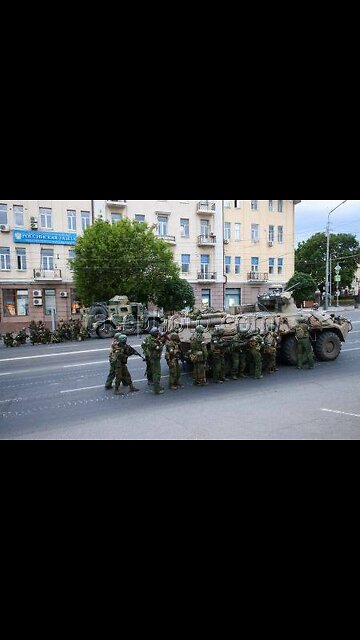 At this moment, the de facto civil war in Russia has become a fact.