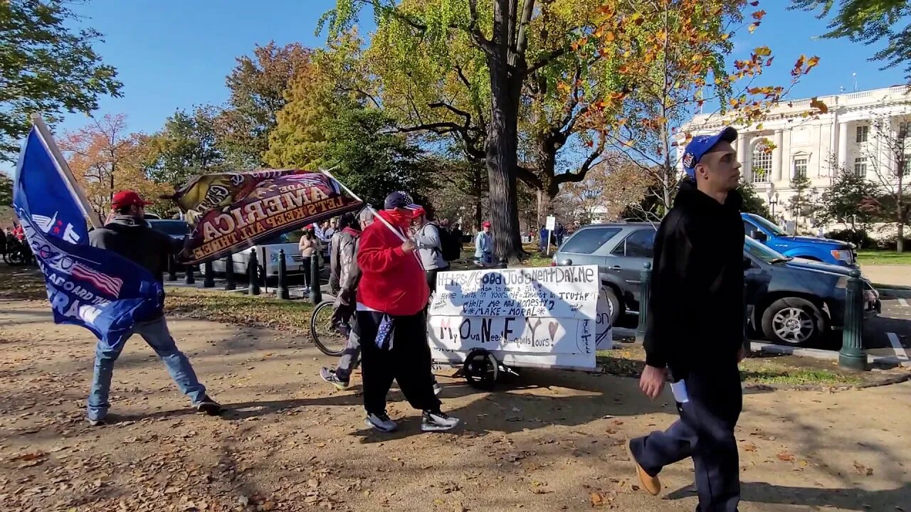 Crazy Dude Near The Supreme Court