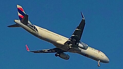 Airbus A321 PT-MXN coming from Guarulhos to Fortaleza