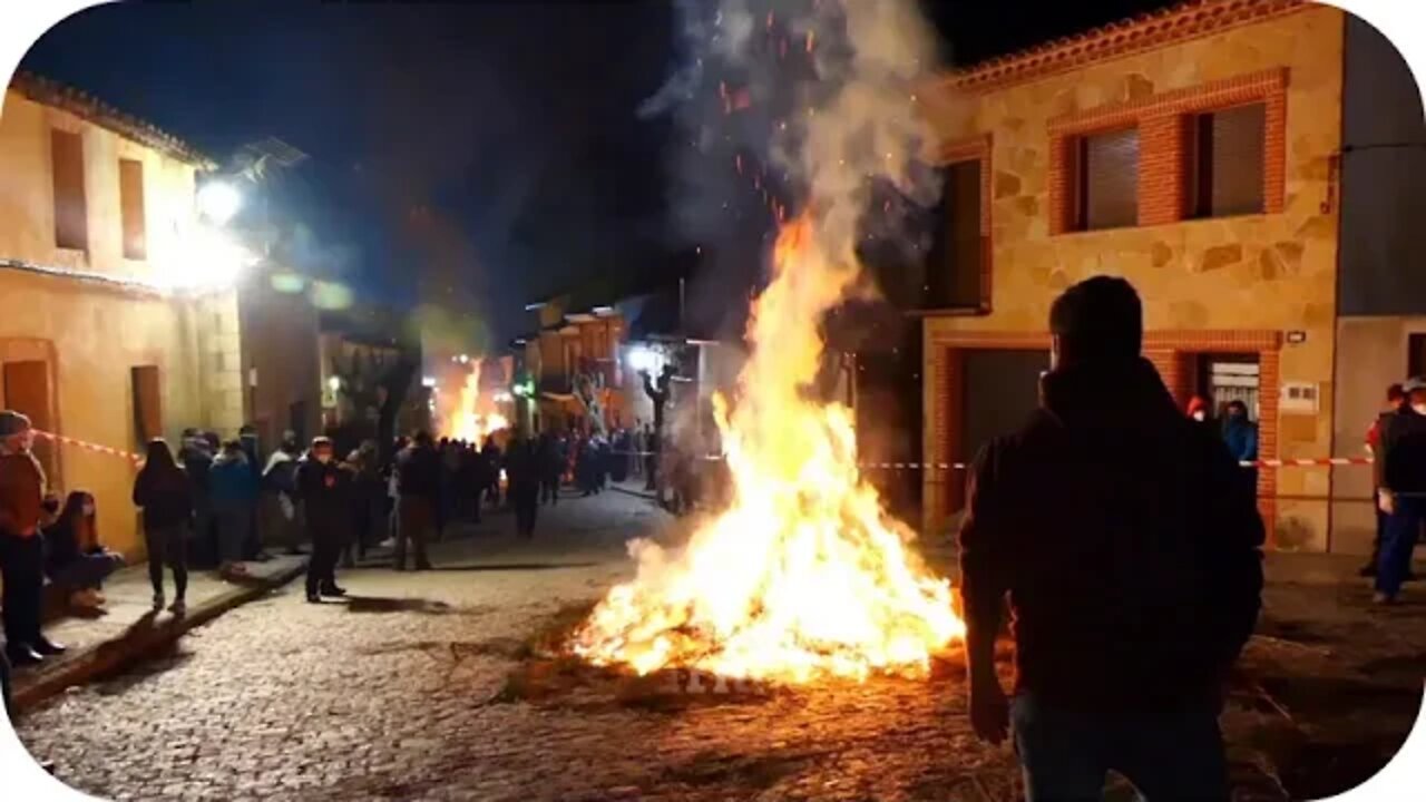 Las Luminarias: a Spanish festival of fire and horses