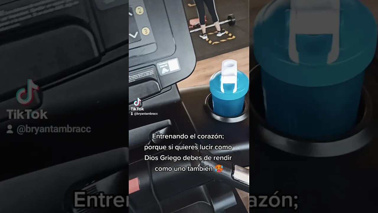 Si Quieres Lucir Como Dios Griego Tienes que "Rendir" Como Uno También 🥵