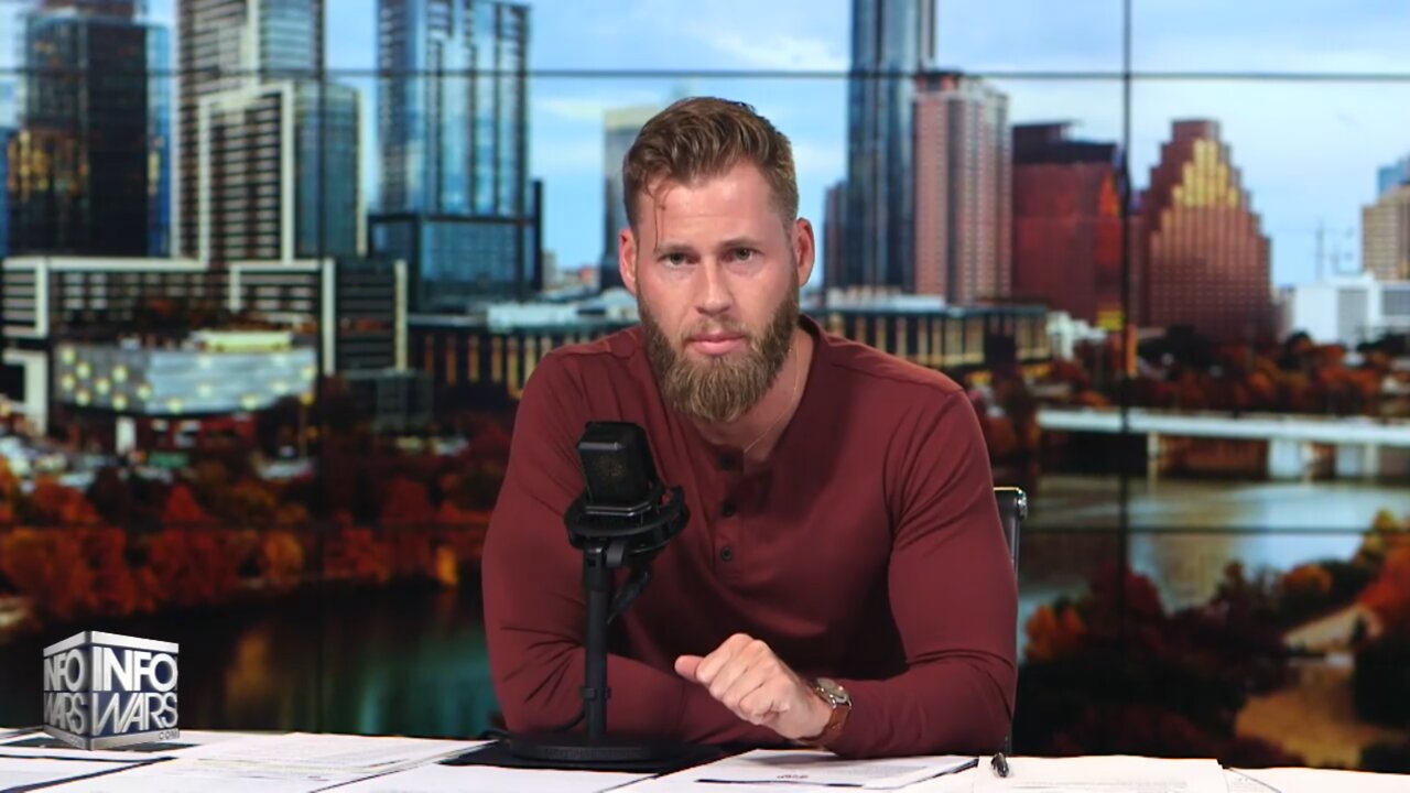 WAR ROOM (Full Show) Friday - 10/7/22