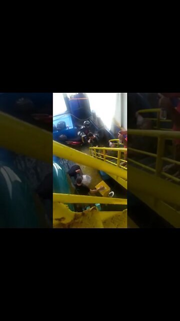 URGENTE !!! FERRY BOAT DA INTERNACIONAL ENCHE DE ÁGUA DURANTE TRAVESSIA