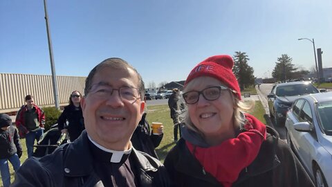 Praying at Abortion Mill in Saginaw, MI